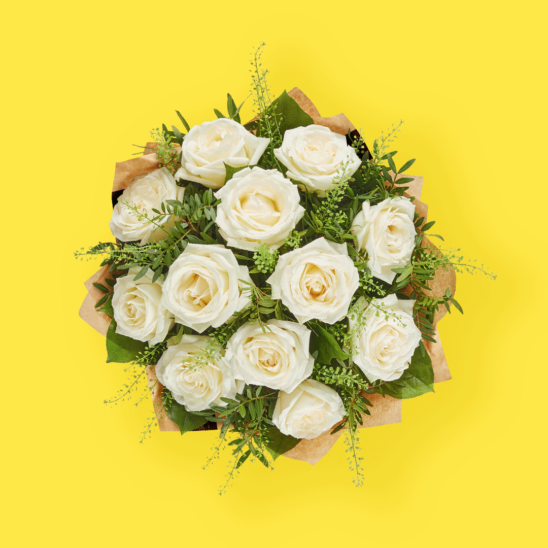 amy-jones-rise-at-seven-interflora-iwd-2021-flower-bouquet